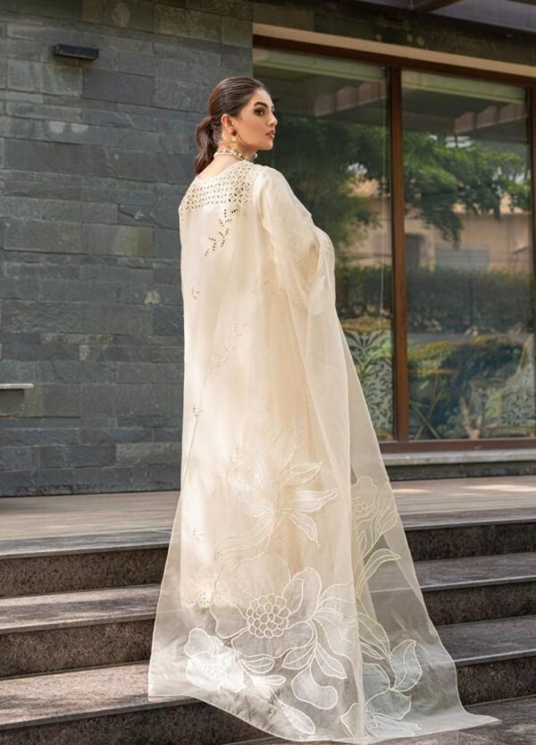Buy MUSHQ Valentina Luxury Lawn & Organza Embroidered Suit 2025