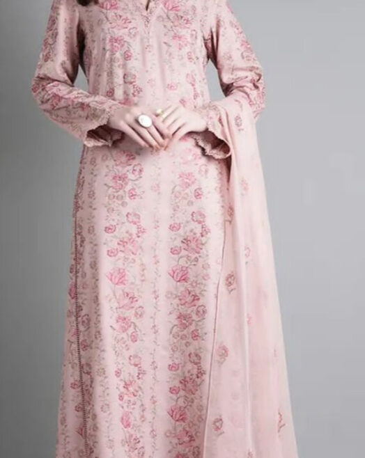 Embroidered Lawn 3 Piece Suit