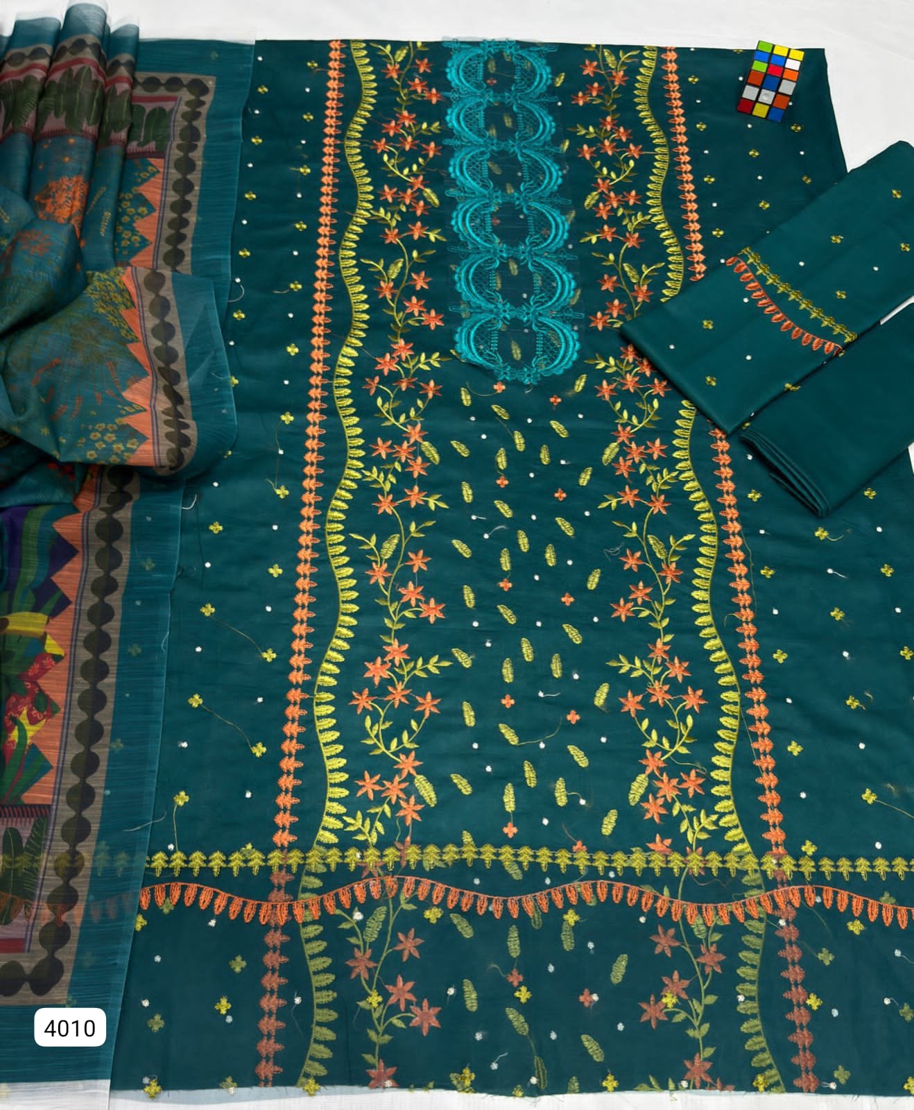 3 Piece Embroidered Lawn Suit