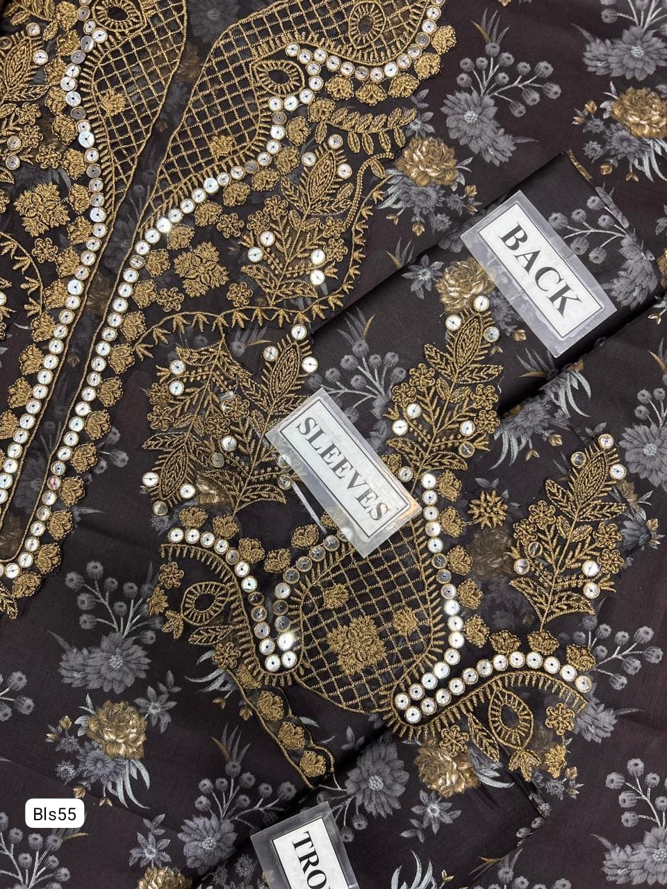 3 Piece Embroidered Digital Printed Lawn Suit