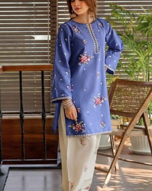 Embroidered Lawn 2 Piece Suit