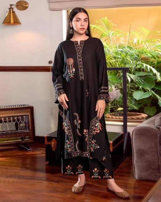 Embroidered Lawn 2 Piece Suit