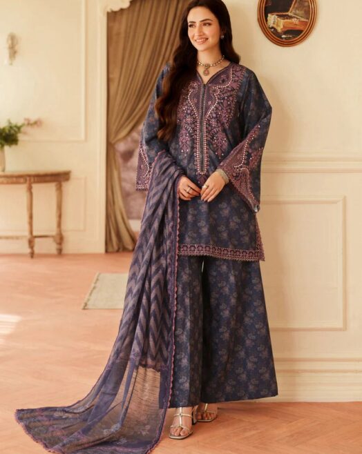 Embroidered Lawn 3 Piece Suit