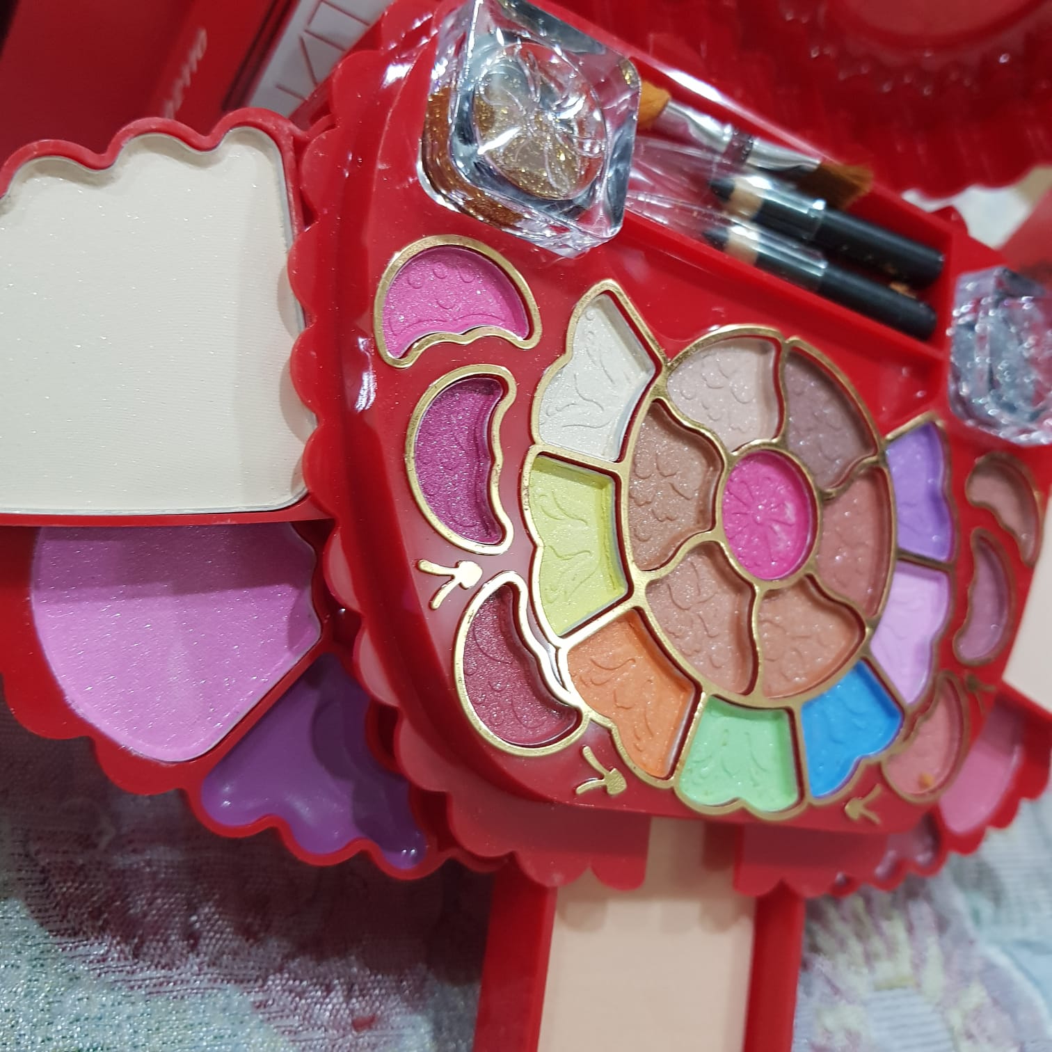 T.Y.A Makeup Kit