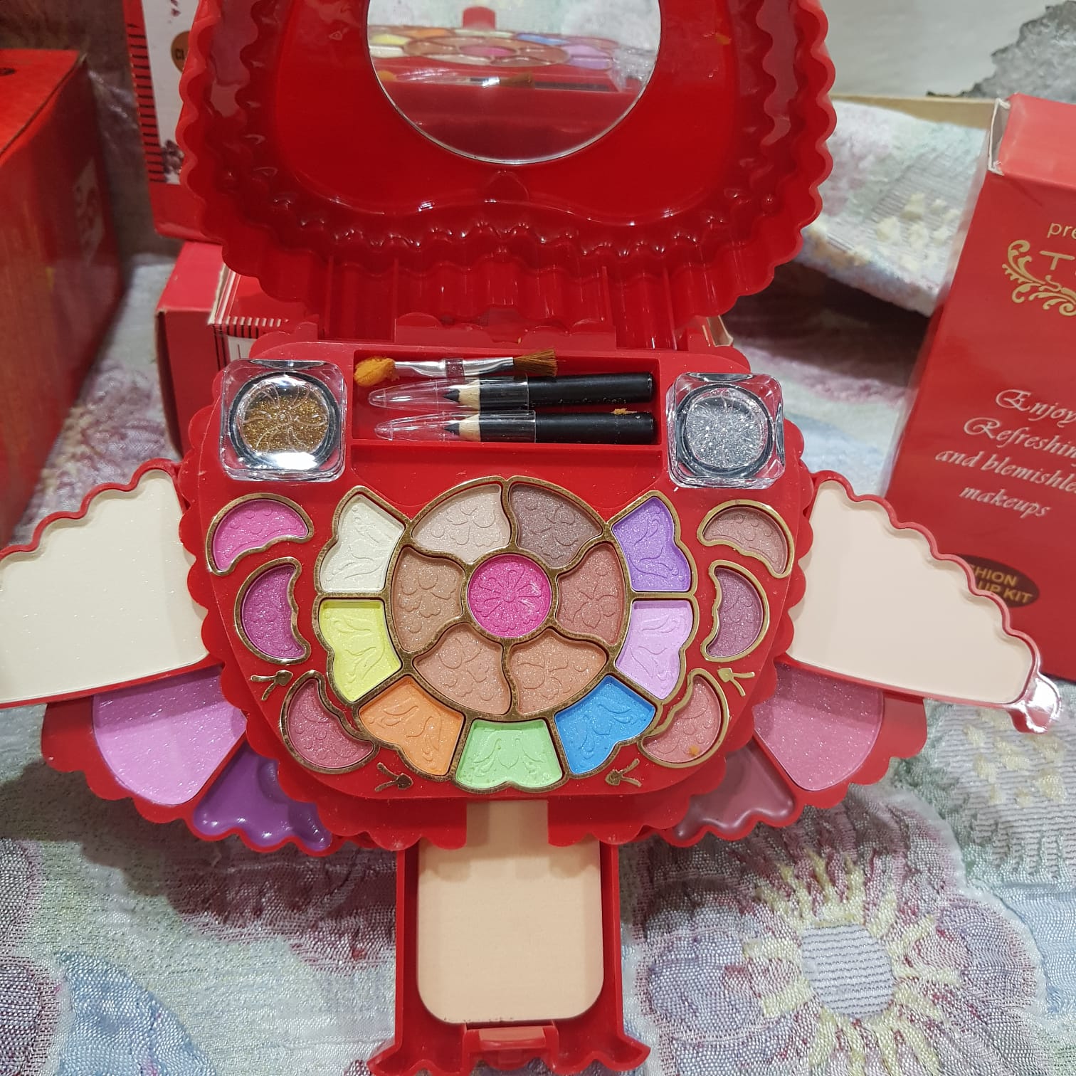 T.Y.A Makeup Kit