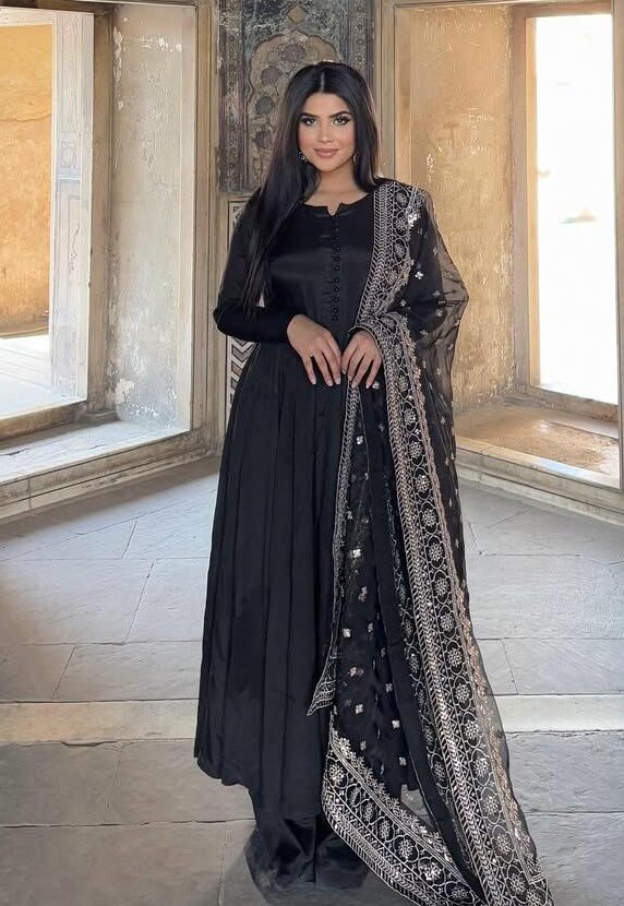 Elegant Stitched 3-Piece Georgette Frock Suit with Heavy Embroidered Organza Dupatta