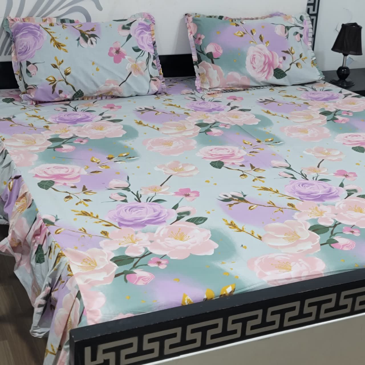 Printed Cotton King Size Bed Sheet Set with 2 Pillow Covers