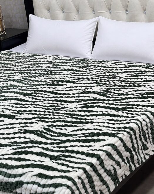 Premium Puffy Ultra-Soft AC Double Bed Blanket – Dark Green & White Zebra Pattern